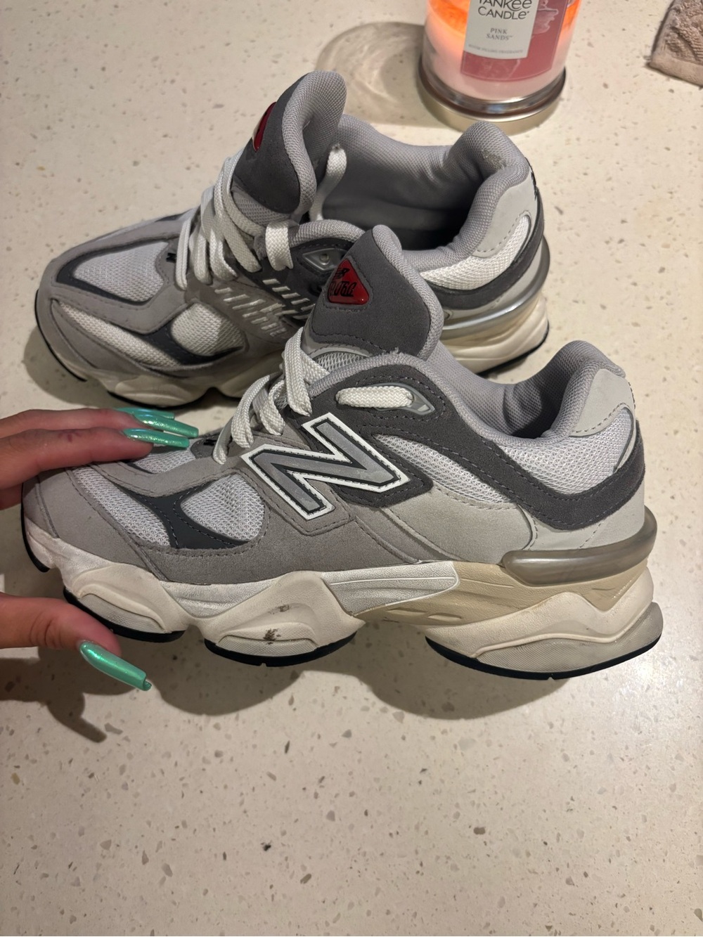 New Balance Women's Grey and White Chunky Retro Sneakers